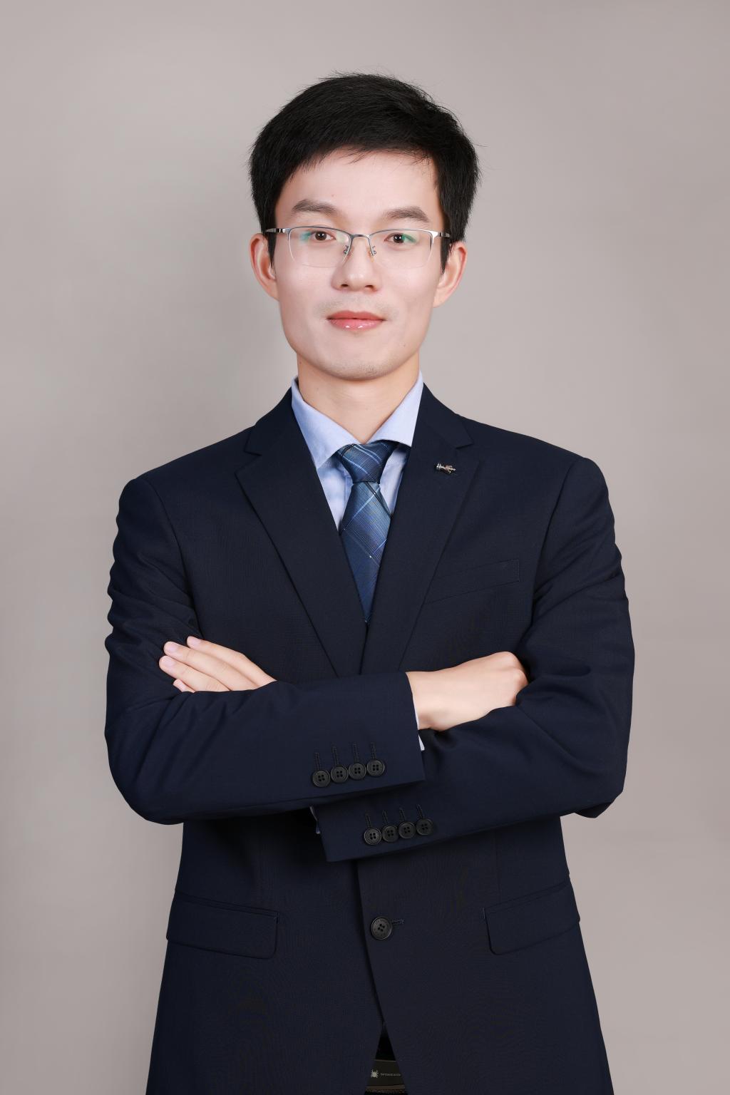 郁诚成.JPG
